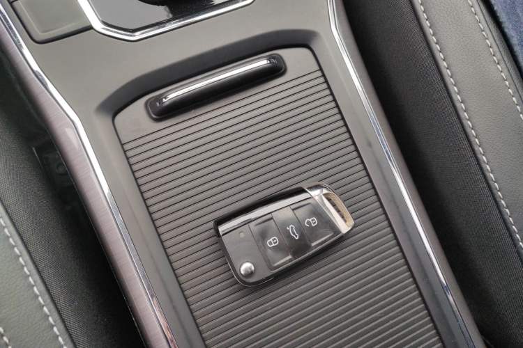 Used Volkswagen Passat  Vehicle Key