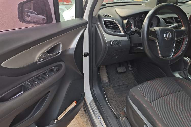 Used Buick Encore 2015 1.4T Automatic Two-Wheel Drive Urban Elite Version