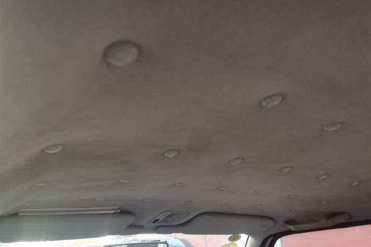 Used Volkswagen Jetta 2005 CIF Partner Headliner