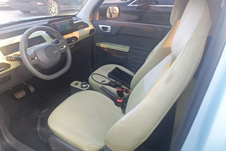 Used Geely Galaxy Panda 2024 Panda Mini 200km Endurance Bear

