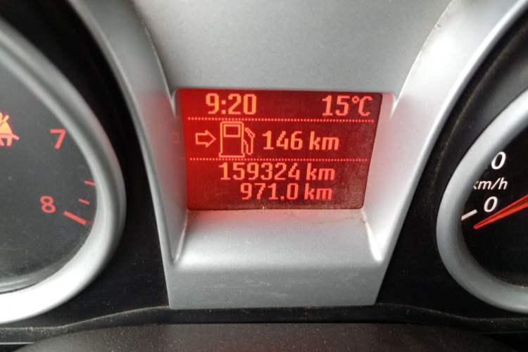 Used Ford Focus 2012 Sedan Classic 1.8L Manual Fashion Edition Odometer Close Up