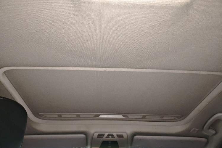 Used BMW 3 Series 2015 320Li Luxury Edition Fashion Model
