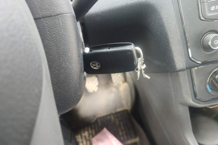 Used Volkswagen Jetta 2017 1.4L Manual Fashion Edition Vehicle Key