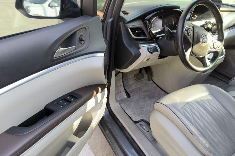 Used Buick GL8 2021 Land Cruiser Executive Class 652T Luxury Model