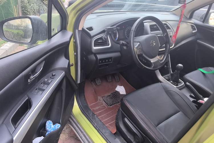 Used Suzuki S-Cross 2014 1.6L Manual Two-Wheel Drive Elite Model
