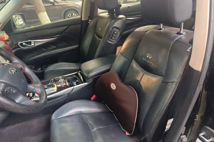 Used Infiniti Q70 2013 Q70L 2.5L Elegance Edition