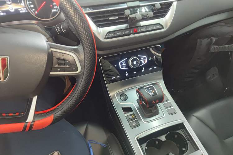 Used Hongqi H5 2022 Classic Model Facelift 1.5T DCT Qiyun Edition
