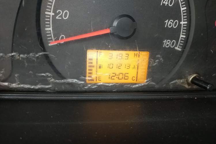 Used Wuling Zhiguang 2020 1.2L Practical Model China VI LSI Odometer Close Up