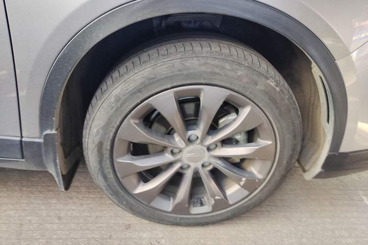 Used Geometry M6 2022 580 New Le Xinying Right Front Wheel Hub