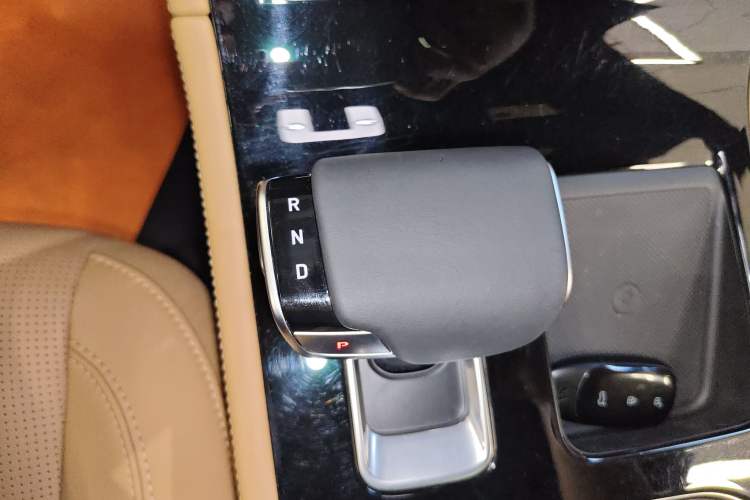 Used Li Auto ONE 2021 Extended-Range 6-Seater Version Gear Lever