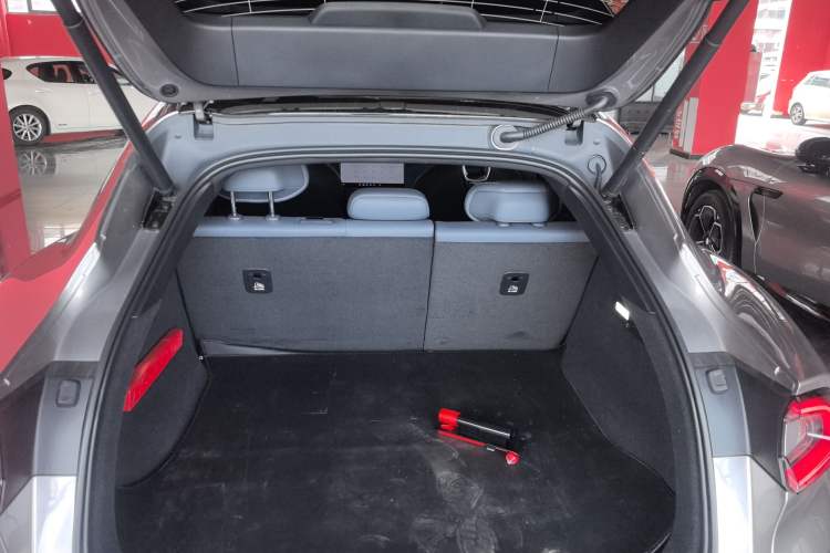 Used Xiaomi Auto YU7 2025 Ultra-Long Range Rear-Wheel Drive Version
