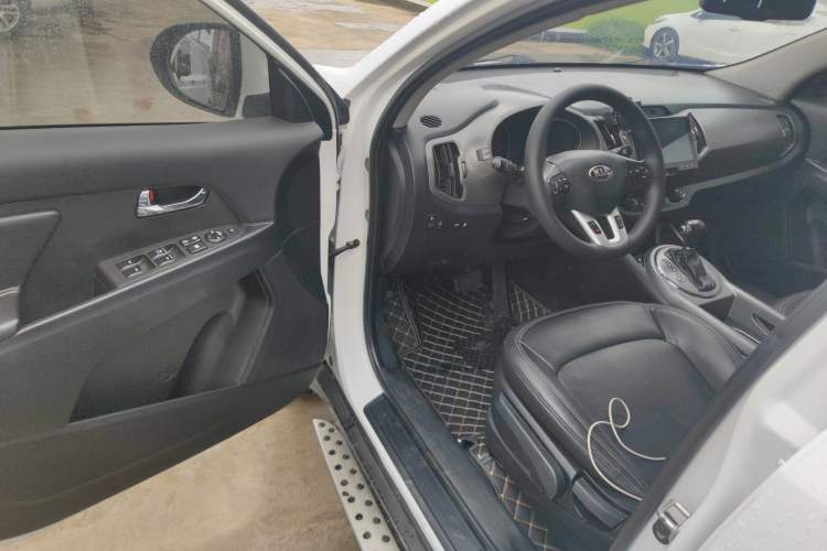 Used Kia Sportage R 2016 2.0L Automatic Two-Wheel Drive DLX Driver Seat