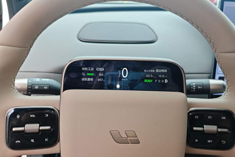 Used Li Auto Li Auto i6 2025 Model Two-Wheel-Drive Standard Type
