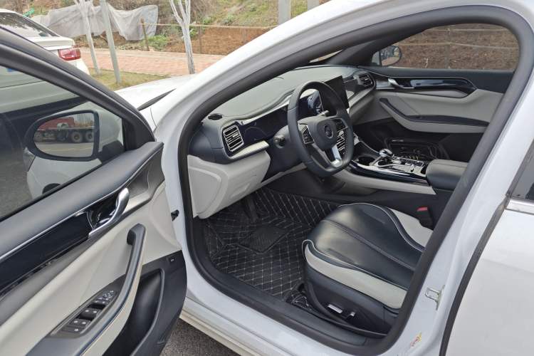 Used BYD Qin PLUS 2021 DM-i 55KM Flagship Model
