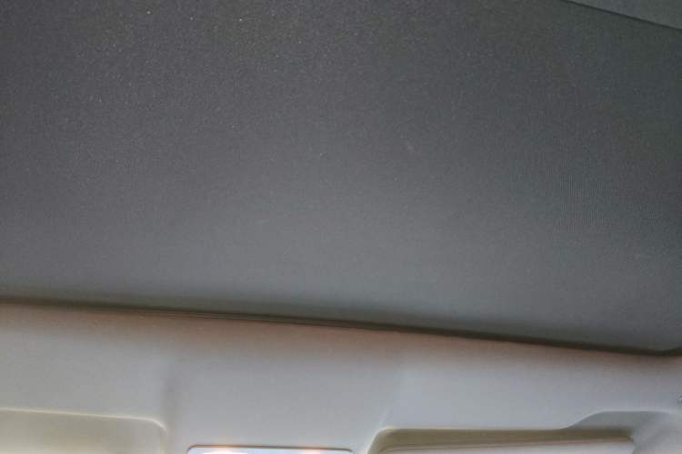 Used Land X7 2015 2.0T Panoramic Prestige Edition
