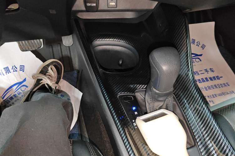 Used Toyota IZOA 2021 Dual-Motor 2.0L Yi Xing Edition