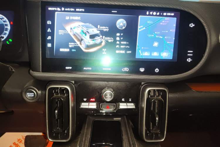 Used Haval DARGO 2022 2.0T DCT 4x4 Xiaotianquan Pursuit Edition Audio And AC Panel