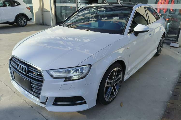 Used Audi A3 2017 Limousine 35 TFSI Sport Edition