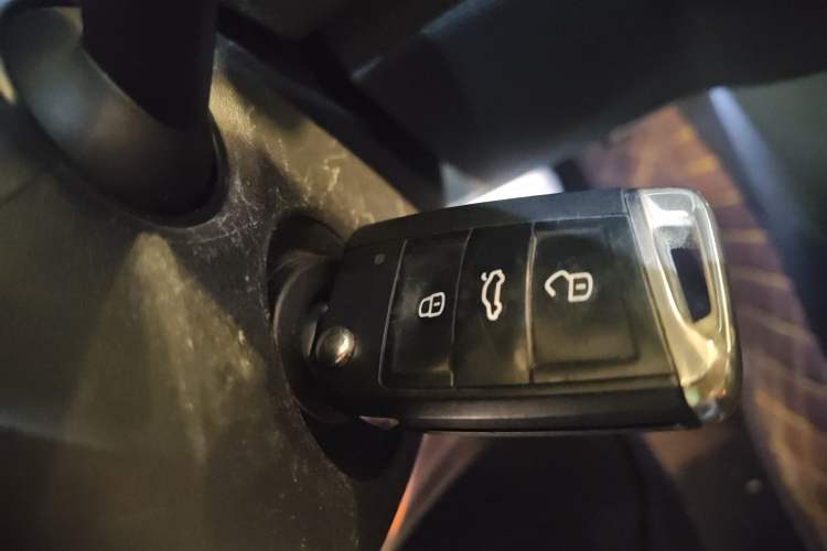 Used Volkswagen Sagitar 2019 280TSI DSG Comfort Version China V Standard Vehicle Key