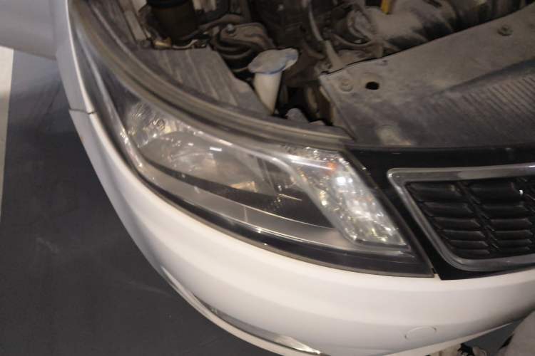 Used Kia K2 2012 Sedan 1.6L Automatic Transmission Premium Commemorative Edition
