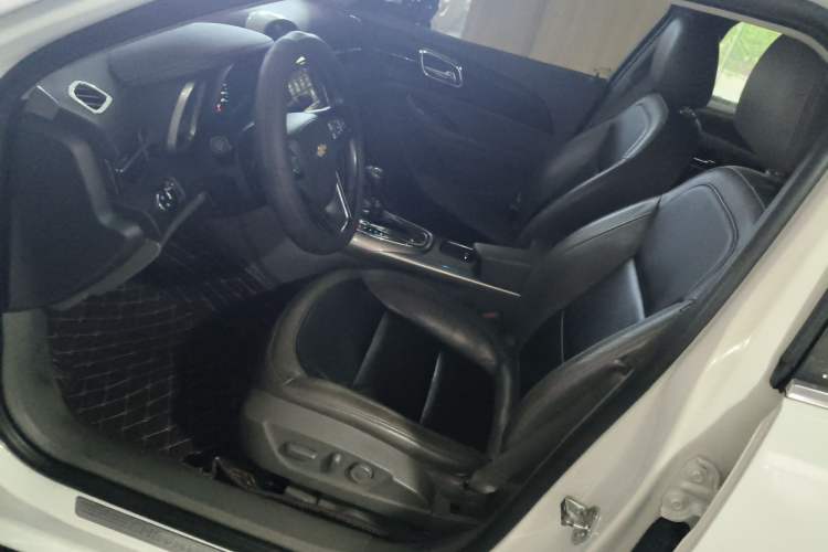 Used Chevrolet Malibu 2014 2.0L Automatic Luxury Edition Left Front Seat