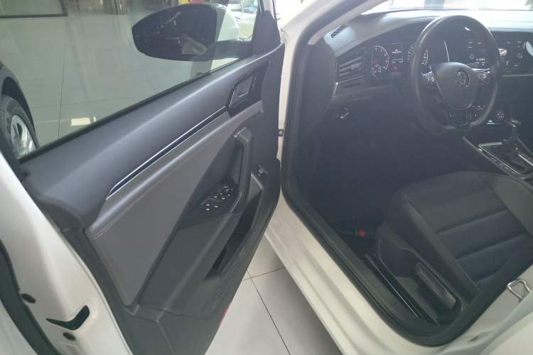 Used Volkswagen Sagitar 2020 280TSI DSG Comfort Version China VI Standard Driver Seat