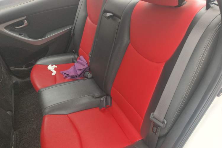 Used Hyundai Elantra (5th Generation / Langdong) 2016 1.6L Manual Luxury Model