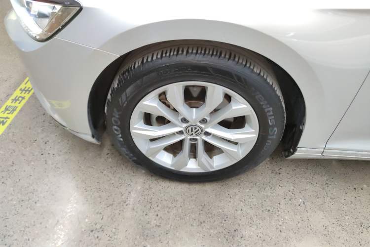 Used Volkswagen Magotan 2018 Facelift 330TSI DSG Luxury Model
