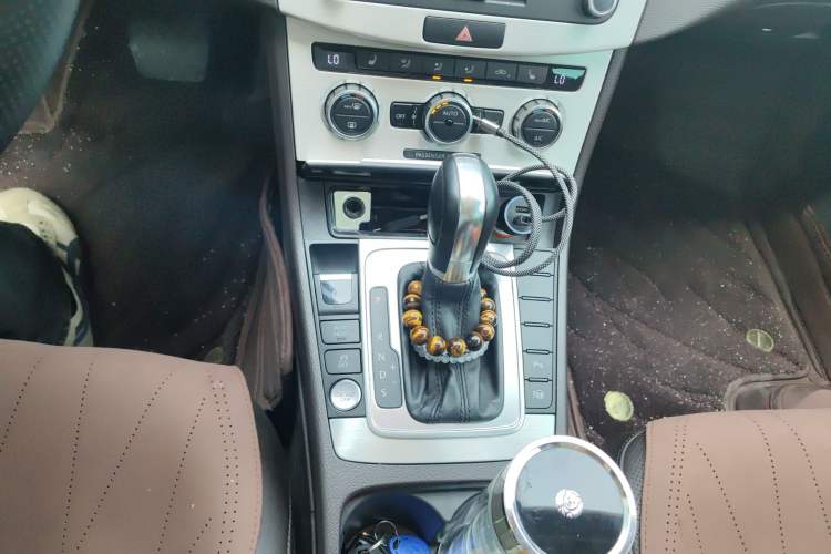 Used Volkswagen Magotan 2012 Travel Edition 2.0 TSI Luxury Version
