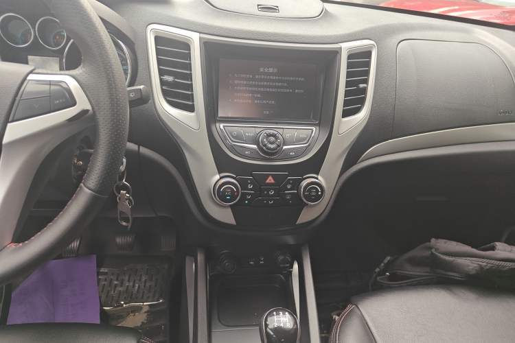 Used Changan CS35 2015 1.6L Manual Luxury Model China IV Standard
