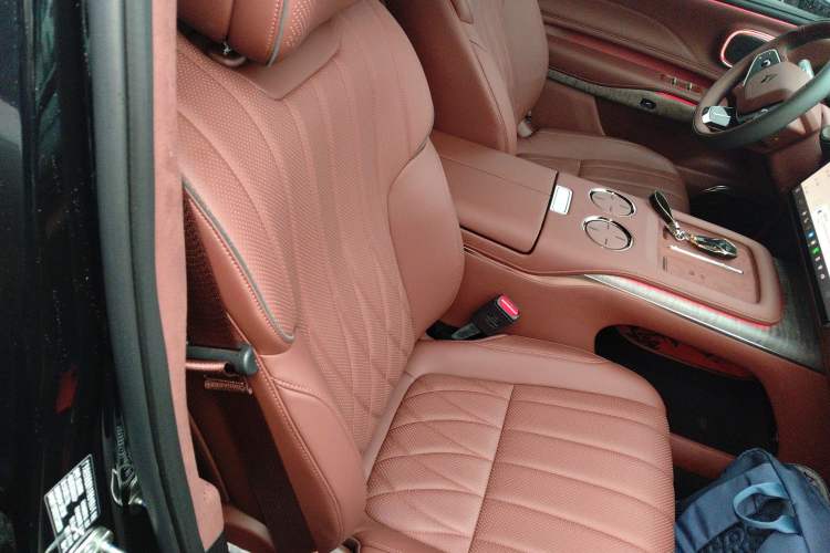 Used Hyptec HL 2025 700 Ultra Six-Seater All-Wheel-Drive LiDAR Version
