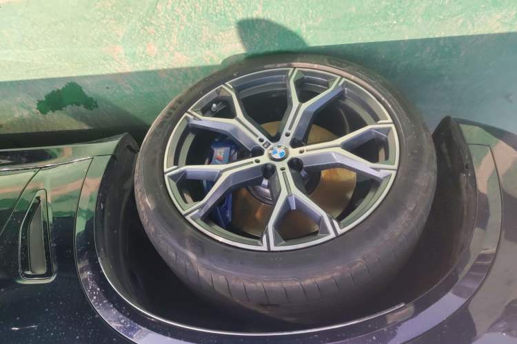 Used BMW X5 2019 xDrive40i Luxury Model with M Sport Package