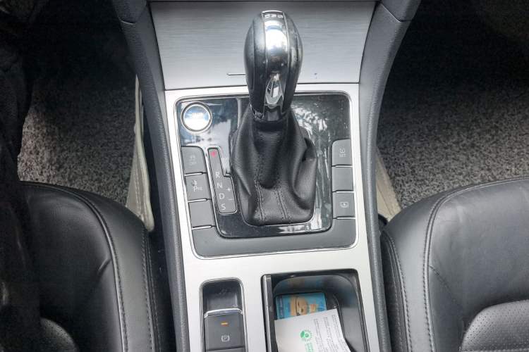 Used Volkswagen Passat 2015 1.8TSI DSG Prestige Edition
