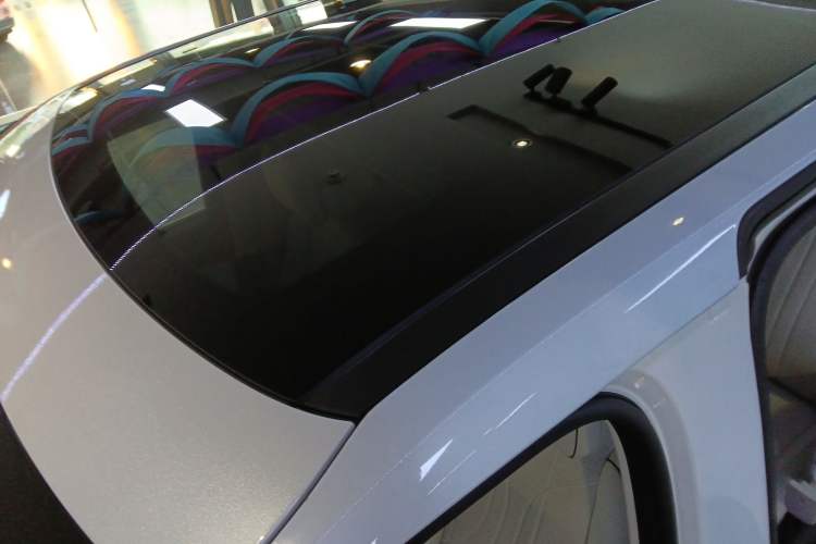 Used XPeng X9 2024 702 Ultra-Long Range Max
