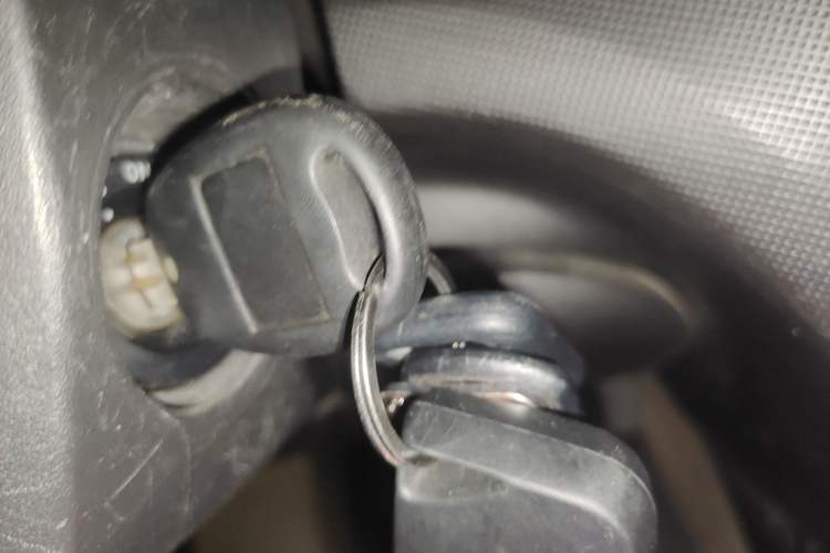 Used Chevrolet Sail 2013 Sedan 1.4L Manual Ideal Happiness Edition
