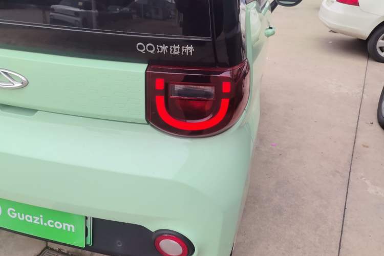 Used Chery QQ Ice Cream 2022 170km Sundae Phosphate Lithium-Ion Right Rear Taillight