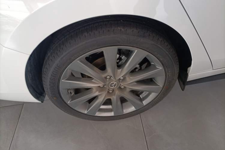 Used Mazda Mazda 3 Axela 2025 Model, 2.0L Automatic, Quality Glamour Edition
