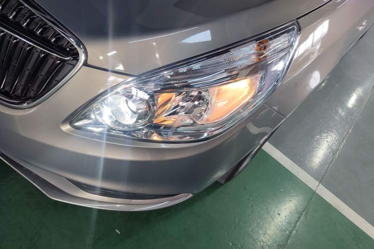 Used Buick GL8 2018 28T Luxury Model China VI Standard