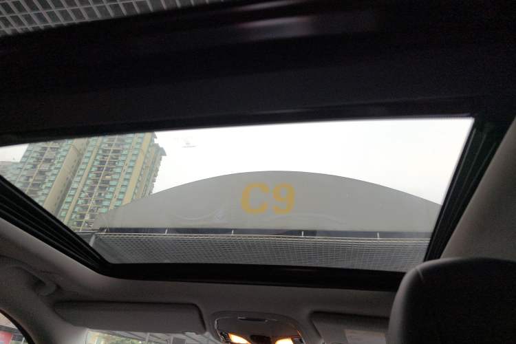 Used Jeep Cherokee 2019 2.0T Two-Wheel Drive Smart Enjoyment Version China V