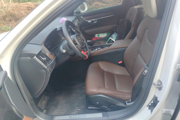 Used Volvo V90 2022 Cross Country B5 AWD Smart Range Edition
