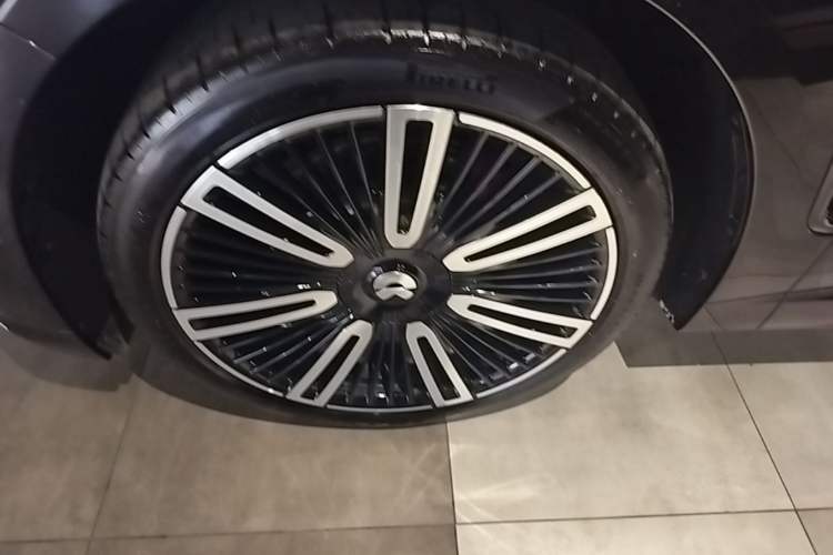 Used Nio ET9 2025 100kWh Signature Edition