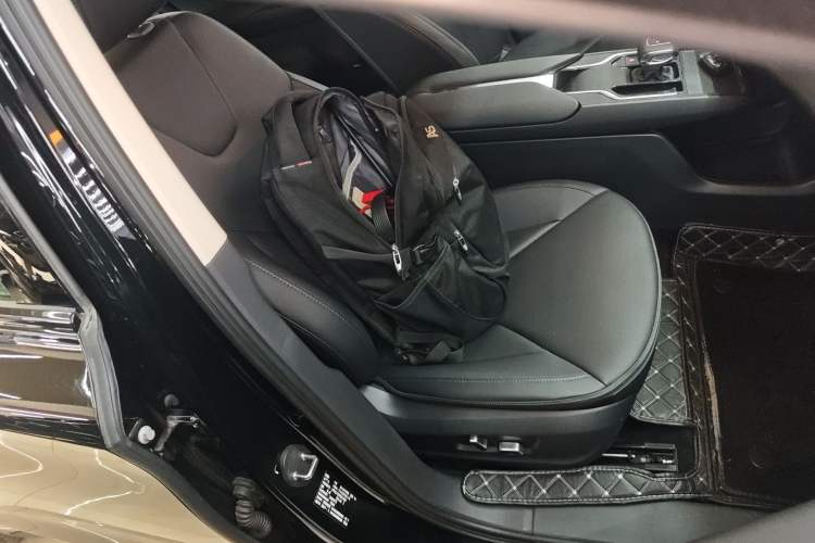 Used Hongqi E-QM5 2023 Revised Version Basic Travel Edition