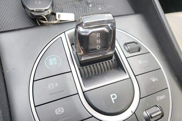 Used BYD Seal 05 DM-i 2025 DM-i Smart Drive 55KM Luxury Model Gear Lever