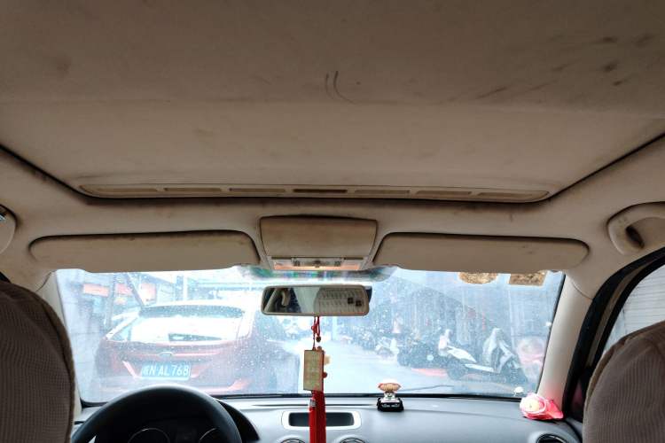 Used Volkswagen Lavida 2011 1.6L Automatic Premium Edition Headliner