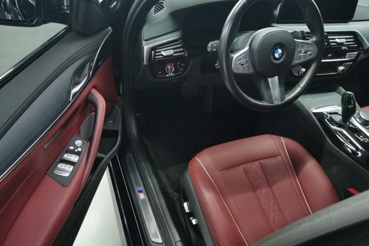 Used BMW 5 Series 2023 530Li Leading Model M Sport Package