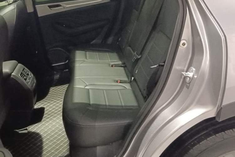 Used Haval F7 2019 1.5T Two-Wheel Drive i-Type China V Standard Left Rear Seat