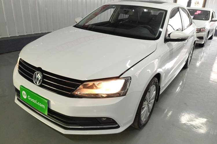 Used Volkswagen Sagitar 2015 1.6L Automatic Comfort Model