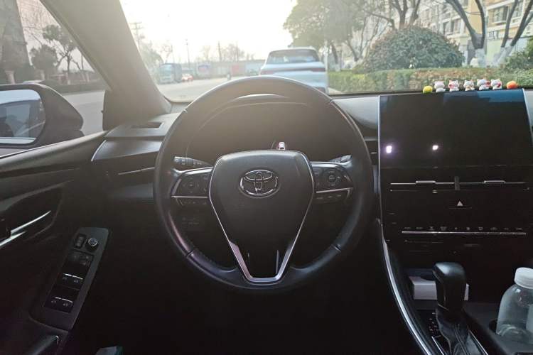 Used Toyota Avalon 2022 2.0L Luxury Edition