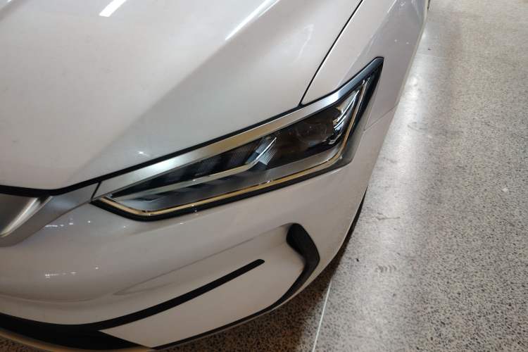 Used BYD Qin PLUS 2024 Honor Edition EV 420KM Leading Model
