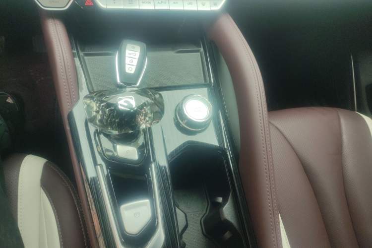 Used Geely Auto Monjaro L 2021 2.0TD DCT EVO Two-Wheel Drive Smart Luxury Version
